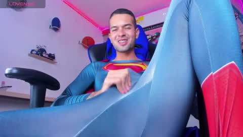 Ian online show from April 16, 9:39 pm