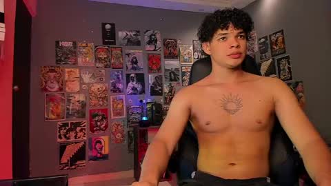 Snapshot of ian_versace chatting on December 10, 1:22 am Andres online show from December 10, 1:22 am