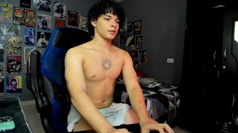 Snapshot of ian_versace chatting on January 31, 11:45 pm Andres online show from January 31, 11:45 pm