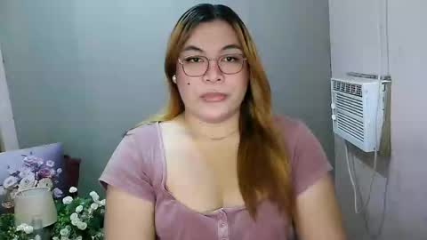 Snapshot of iana_whorexxx chatting on February 5, 10:08 am iana online show from February 5, 10:08 am