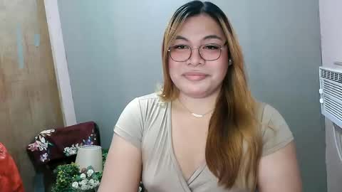 Snapshot of iana_whorexxx chatting on February 12, 12:44 pm iana online show from February 12, 12:44 pm