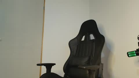 Ian Andersson online show from April 4, 7:54 pm