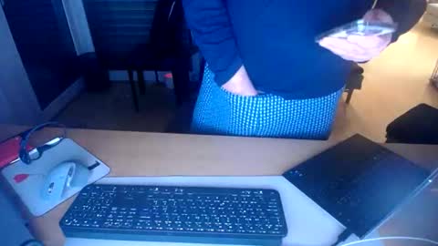 iandy12 online show from January 6, 11:42 pm