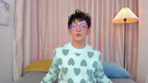 ian  online show from February 17, 3:27 am