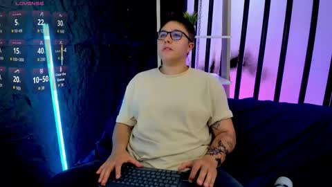 ian online show from October 16, 12:43 am