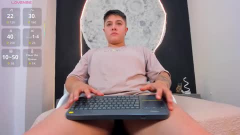 ian online show from October 21, 9:07 pm