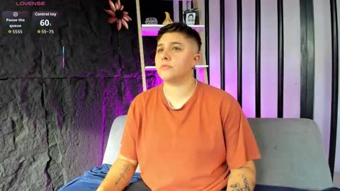 ian online show from October 18, 9:19 pm