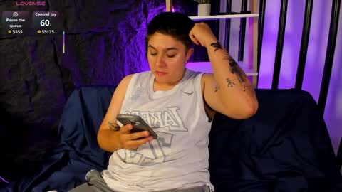 ian online show from October 17, 12:47 am