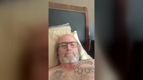 DadBBottom online show from June 27, 8:26 pm
