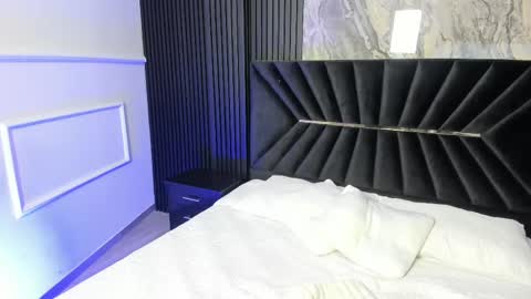 Ibbie Bennett online show from September 22, 11:25 am