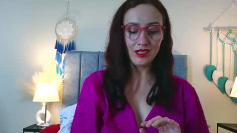 Iberian Moon online show from February 5, 6:00 pm