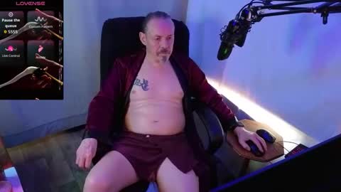 Rich online show from June 7, 12:05 am