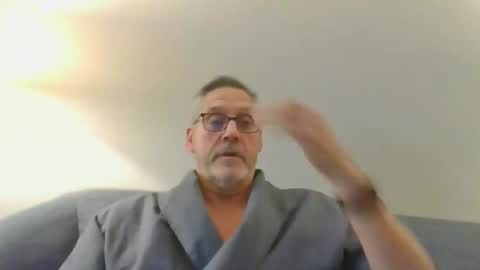 icanhelpu43 online show from January 25, 2:47 pm