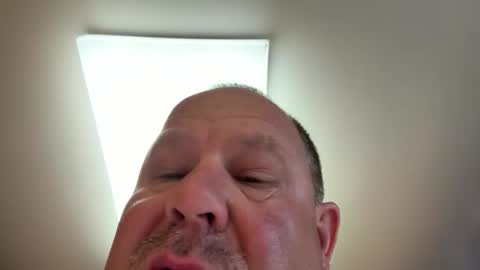 icanmakeyousquirt69 online show from June 8, 2:12 am