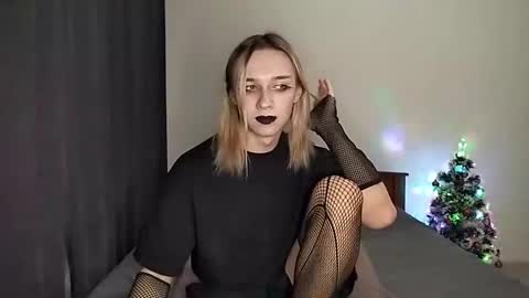 Jade online show from December 22, 3:52 pm