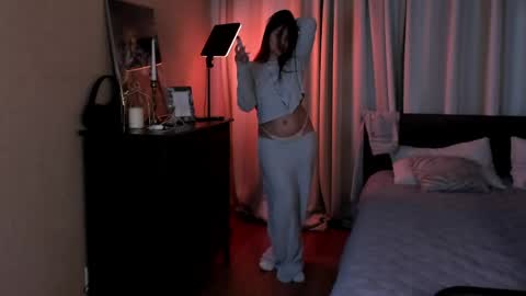 Aiza online show from May 12, 1:36 am