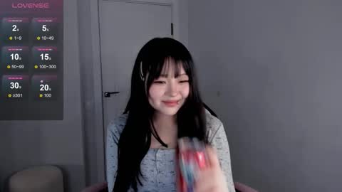 Hitomi   online show from October 20, 5:40 pm