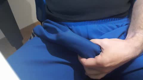 icky_thumps online show from December 29, 5:42 am