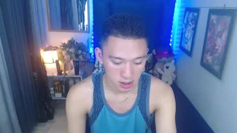 Snapshot of iconicmateo chatting on January 24, 8:02 am Mateo online show from January 24, 8:02 am