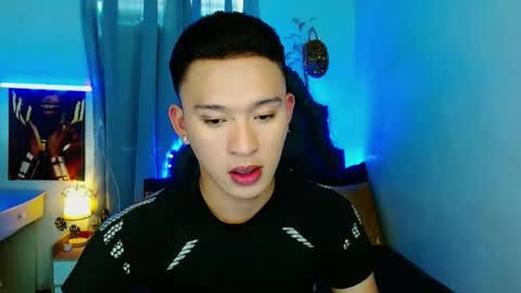 Snapshot of iconicmateo chatting on September 9, 5:40 am Mateo online show from September 9, 5:40 am
