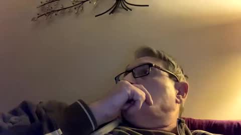 icums4u online show from December 3, 4:33 pm