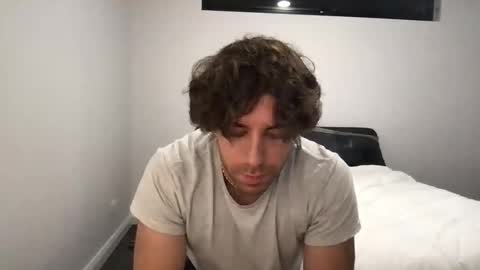 icyninesix online show from June 3, 2:33 pm