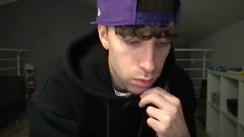 Snapshot of icyninesix chatting on January 30, 9:36 pm icyninesix online show from January 30, 9:36 pm