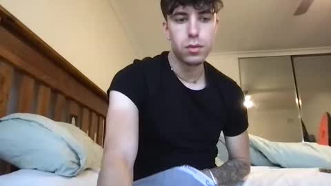 Snapshot of icyninesix chatting on February 24, 3:33 am icyninesix online show from February 24, 3:33 am