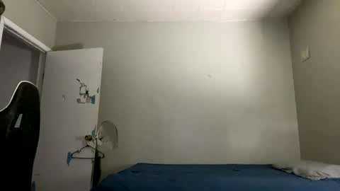 idk1992 online show from August 1, 10:17 am