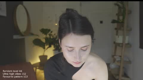 Belle online show from October 17, 11:25 am