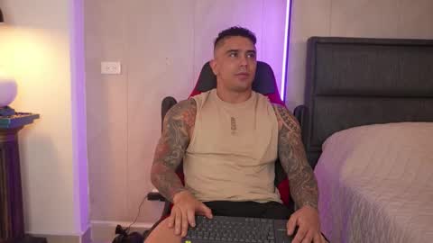 Igor scott online show from December 18, 7:42 pm