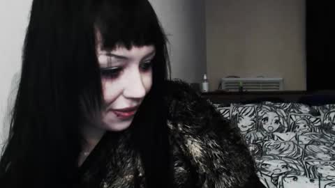 iiiiiiis online show from December 21, 10:32 am