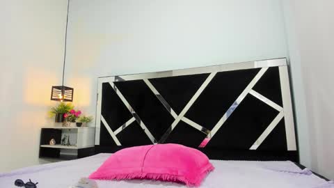 Isabella online show from January 13, 12:57 pm