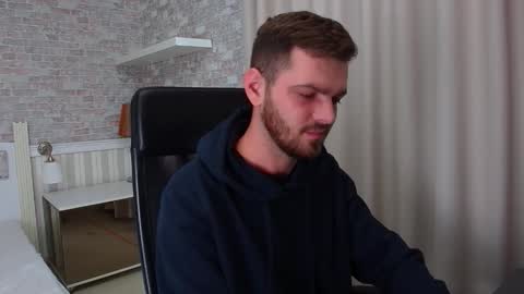 IkerGale online show from October 5, 4:54 am