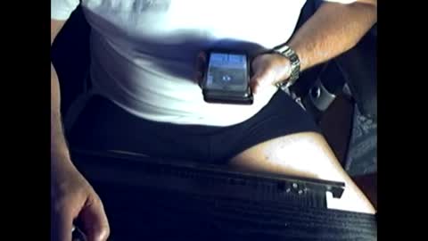 ikissuuuu online show from September 18, 4:11 pm