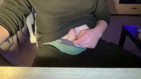 ilbender online show from February 3, 8:35 pm