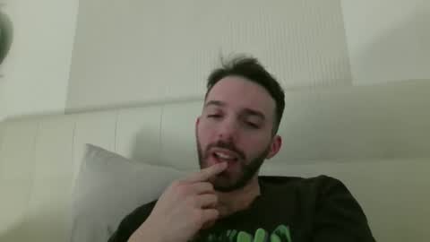 ilcale48 online show from April 22, 2:35 pm