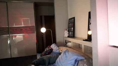 ileanacampbel online show from October 10, 5:13 am