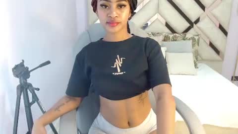 ilen  online show from July 16, 3:43 am