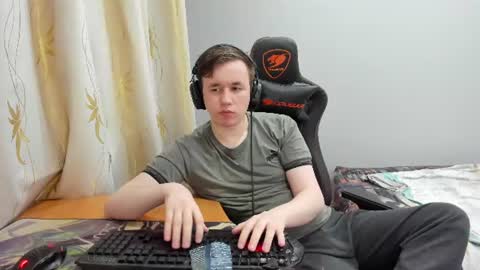 iliaskris online show from June 9, 6:51 pm