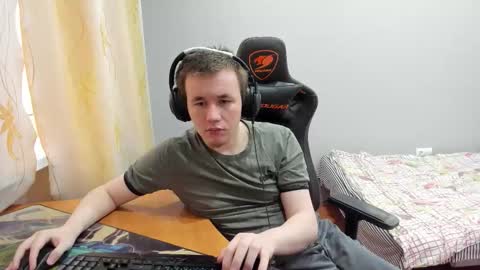 iliaskris online show from December 3, 6:14 am