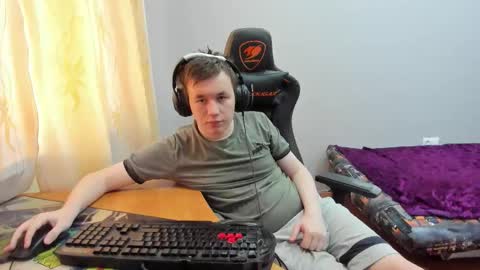 iliaskris online show from December 20, 7:48 am