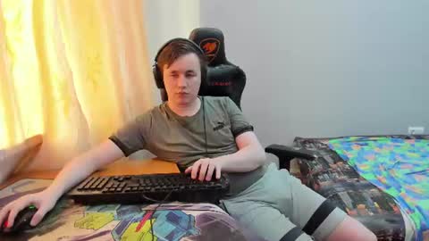 iliaskris online show from July 24, 2:09 am
