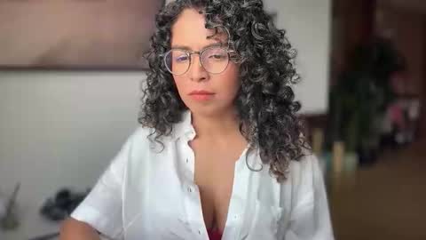 Kloe online show from October 28, 4:52 pm