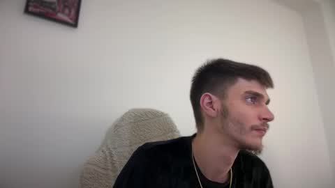 D-Illusion online show from December 13, 7:53 pm