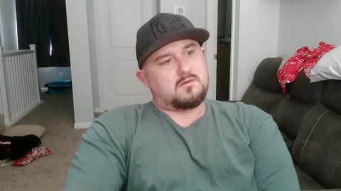 Letsgogetit online show from February 4, 6:56 pm