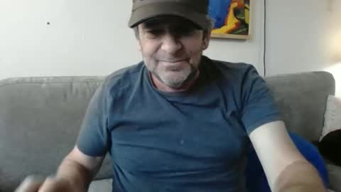 ilovetoshowoffagain online show from January 14, 2:36 pm