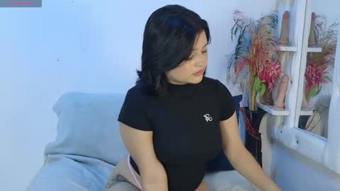 aurora online show from February 5, 7:39 pm