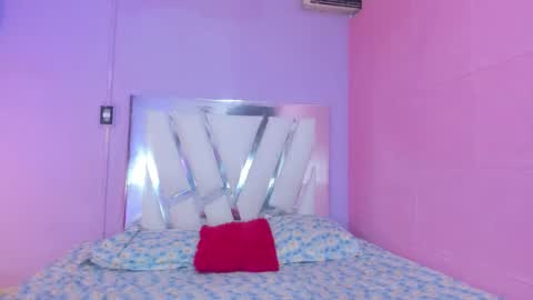 im_brittany_333 online show from June 10, 1:49 am