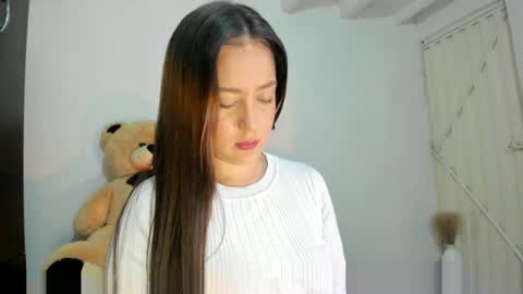 Caro   online show from April 3, 4:19 am